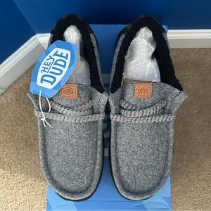 Hey Dude Wally Cozy Plaid Smoke Grey/Multi travel shoes Men’s 11 (44341-1VY) New